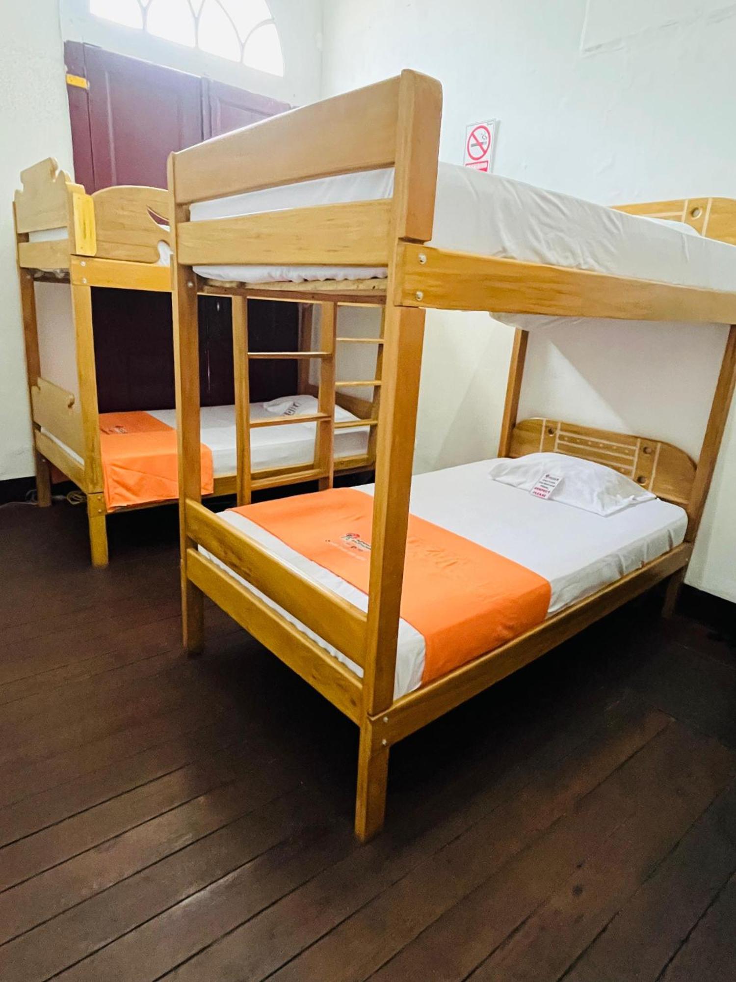 Bed and Breakfast A&T Amazon Backpacker'S Iquitos Exterior foto